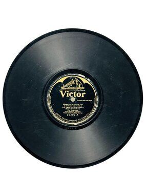 The Virginians Whose Izzy Is He 10 Inch Shellac 78 RPM Victor 19292 VG